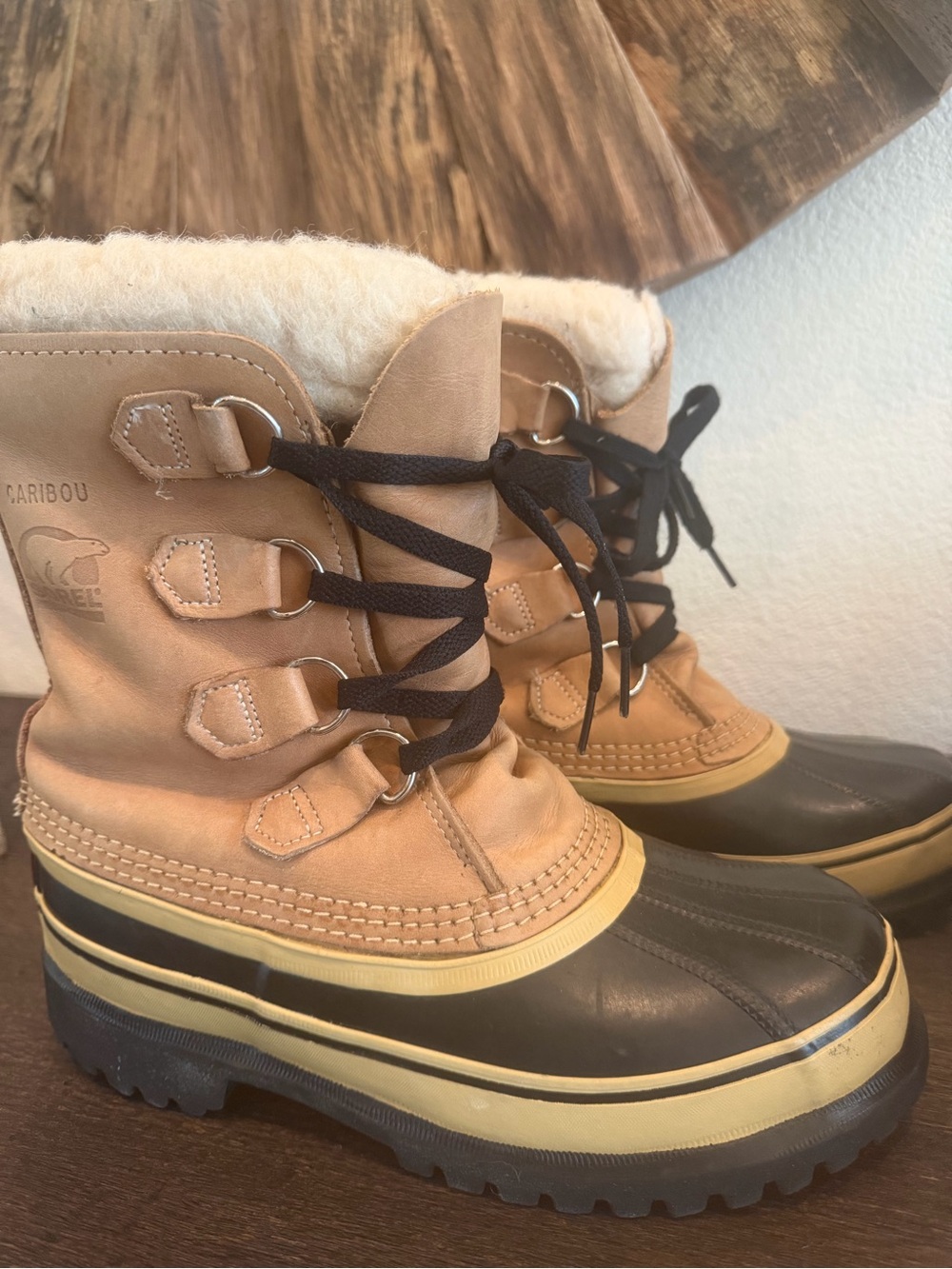Sorel Women's Caribou Boots Size 7